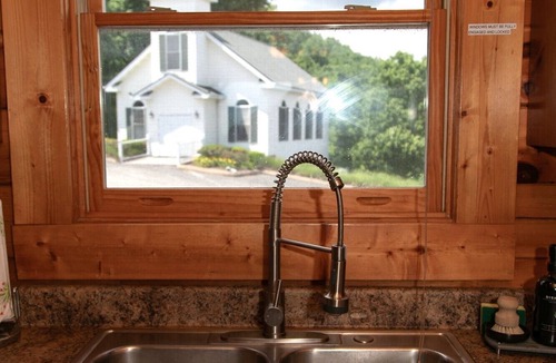 Sevierville Cabin | A+ Views! Near Dollywood, Hot Tub, Games, Resort Pool & Gym Sauna, Pet Friendly