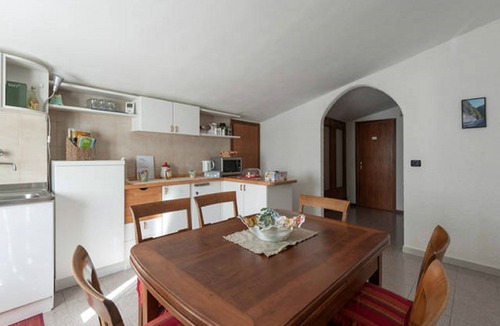 Compiano Apartment | A welcoming retreat in the woods of the Apennines: Family Suite or for a group