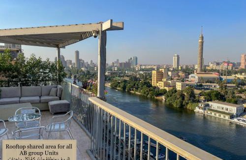 Al Duqqi Apartment | AB N01 Nile Building Studio