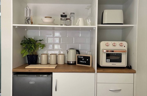 Paarl Apartment | Accommodation 8 Klein Straat Green