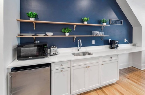 Villa Heights House | Adorable 1BR Guesthouse in Noda | Parking