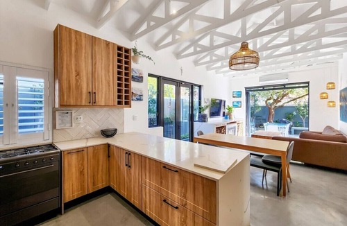 Cape Town City Centre House | Adriatica - Sunny villa ideal for groups