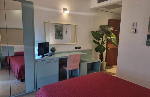 Ponsacco House | Affittacamere e Ristorante Ariete