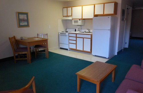 South Salisbury Hotel | Affordable Suites Salisbury