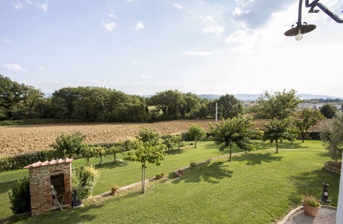 Castiglion Fibocchi Apartment | Agriturismo San Pietro Appartamento Papavero