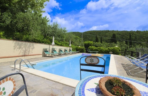 Loro Ciuffenna Villa | AGRITURISMO ARCOBALENO - ARCOBALENO