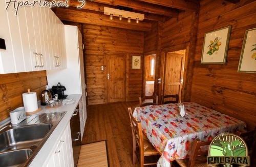 Lari House | Agriturismo Polgara