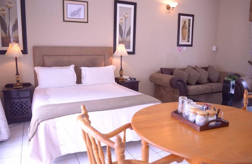 Bedfordview House | Ah Ha Guest House