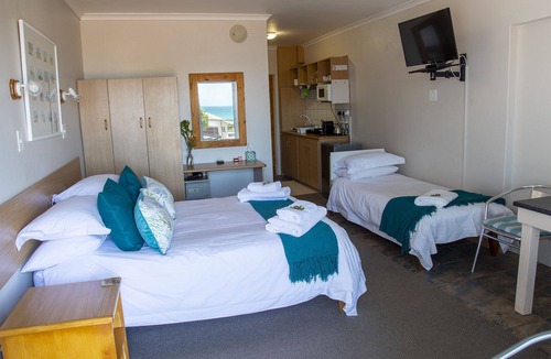 Van Dyks Bay House | Aire del Mar Guest House