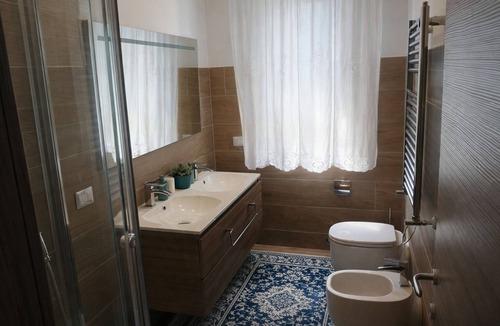 Bologna Fiere District Apartment | Al Crocevia – Bright Holiday Apartment with Park View and Free Parking