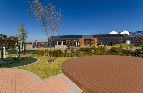 Greater Johannesburg Metropolitan Area Apartment | Alimama Spaces Chantelle's Greenlee Studio