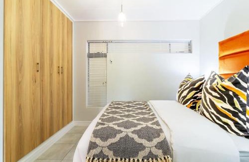 Greater Johannesburg Metropolitan Area Apartment | #AlimamaSpaces Future's Place at Greenlee