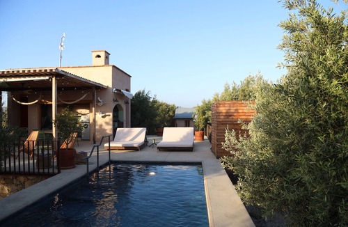 Valle de Guadalupe Villa | Alma Liebre Viñedos del Valle