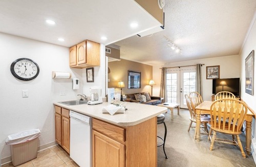 Historic District Condo | Alpenrose Condos. In the heart of Historic Breck perfect for everyone! Sleeps 6.