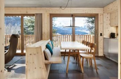 Pontresina Apartment | Alpine Lodge 6-Bett-Wohnung mit Galerie by Interhome