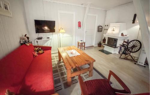 Valer Apartment | Amazing Apartment In Braskereidfoss With Wifi