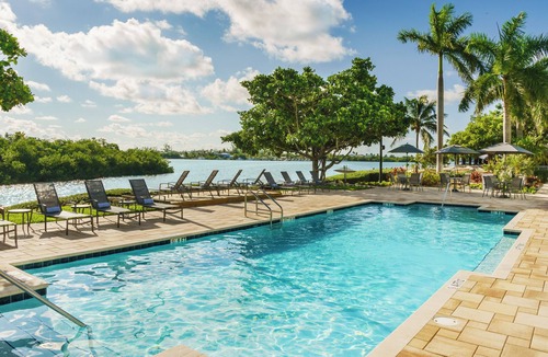 Marathon Hotel | Amazing Location! Relaxing Room, Free Breakfast, Outdoor Pool w/Fantastic View
