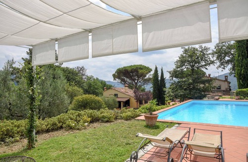 Vaiano House | Ancient barn in Tuscan countryside near Florence