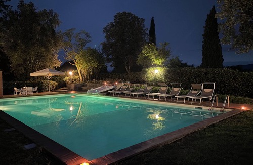 Twist Apartment | Andrea's Olea-apartment in Tuscan villa, near Florence, with pool.