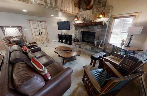 Taos Ski Valley House | Antlers Riverside Lodge