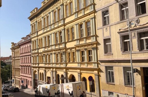 Zizkov Apartment | Apartmán cimburkova