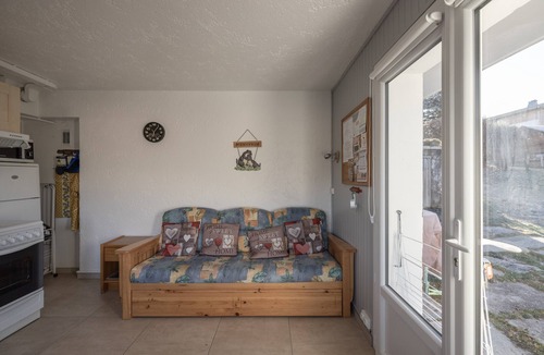 Notre-Dame-de-Bellecombe Apartment | Apartment 'Les Rocailles' with Mountain View, Private Terrace and Wi-Fi