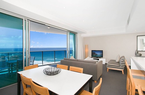 Surfers Paradise Apartment | Apartment 22405 offers you nothing less than 5 star luxury.