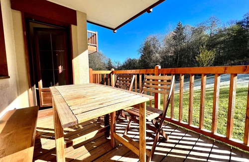 Flumet Apartment | Apartment 6 people with pool and WiFi at the foot of the slopes