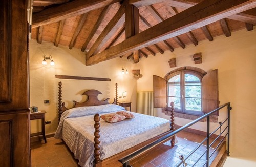 Serre di Rapolano Other | Apartment 'Agriturismo Ischieto - La Torretta' with Shared Pool, Wi-Fi and Air Conditioning
