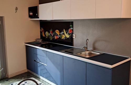 Guardamiglio Apartment | Apartment 'Aperto' with Wi-Fi and Air Conditioning