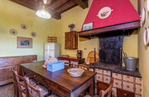 Monteriggioni Apartment | Apartment at Tenuta Bichi Borghesi Farm