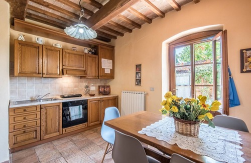 Castiglion Fibocchi Apartment | Apartment "Bilocale Cavaliere" with Shared Pool & Wi-Fi