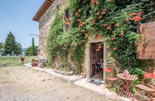 Castiglion Fibocchi Apartment | Apartment "Bilocale Cavaliere" with Shared Pool & Wi-Fi