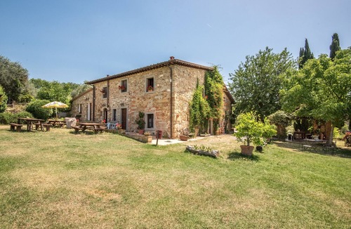 Castiglion Fibocchi Apartment | Apartment "Bilocale Cavaliere" with Shared Pool & Wi-Fi