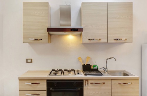 Gorra Apartment | Apartment 'Casa Chicken2 -Mare, Monti E Bikers' with Mountain View, Shared Pool and Wi-Fi