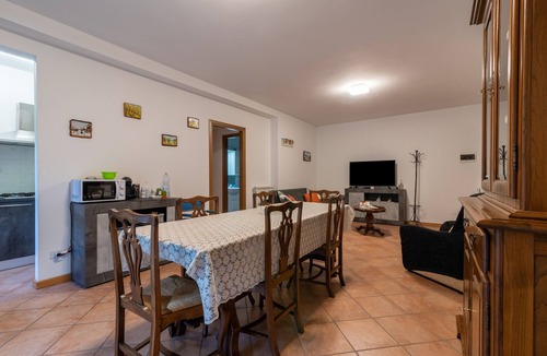 Capolona Apartment | Apartment "Casaentino" with Wi-Fi & Terrace