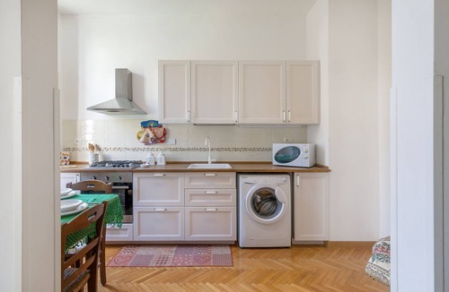 Le Cure Apartment | Apartment 'Cristina Firenze' with Balcony, Garden & Wi-Fi