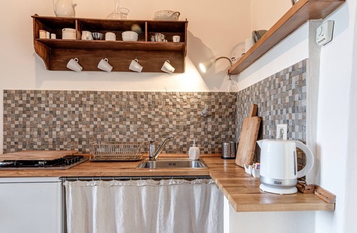 Pelago Apartment | Apartment 'Fienile' with Private Terrace, Wi-Fi and Air Conditioning
