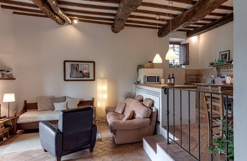 Pelago Apartment | Apartment 'Frantoio' with Private Terrace, Garden and Wi-Fi