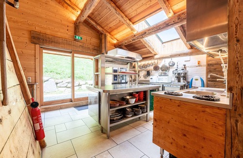 La Giettaz Apartment | Apartment 'Gite Les Clapières - Grande Partie' with Mountain View, Private Terrace and Shared Garden