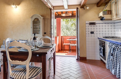 Pian di Sco Apartment | Apartment 'Il Belvedere' with Shared Pool, Private Terrace and Wi-Fi