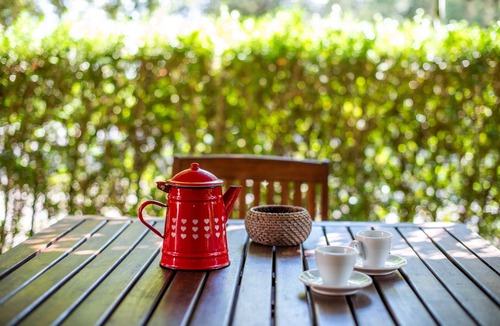 Serre di Rapolano Apartment | Apartment 'Il Covone' with Shared Pool, Shared Terrace and Wi-Fi