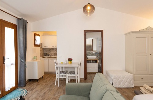Crespina Apartment | Apartment 'Il Mulino Del Botteghino - A' with Shared Garden, Wi-Fi and Air Conditioning