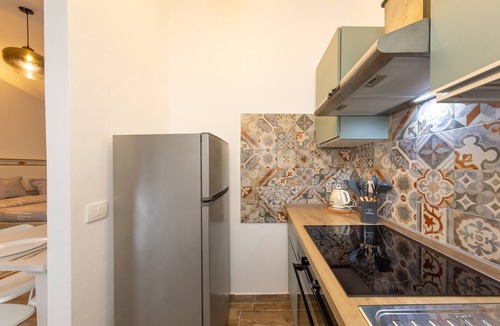 Crespina Apartment | Apartment 'Il Mulino Del Botteghino - V' with Shared Garden, Wi-Fi & Air Conditioning