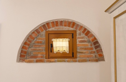 Crespina Apartment | Apartment 'Il Mulino Del Botteghino - V' with Shared Garden, Wi-Fi & Air Conditioning