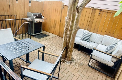 Reed-Cooke Apartment | Apartment in Adams Morgan, short walking distance to 18th street and metro!