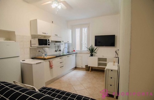 Oltretorrente Apartment | Apartment in historic center area