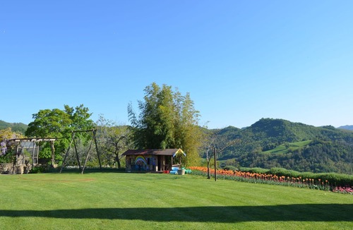 Modigliana Apartment | Apartment in quiet and green environment with swimming pool