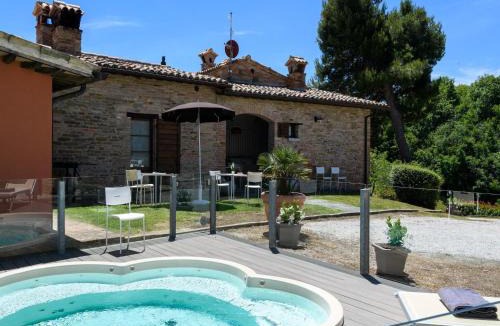 SantʼAngelo in Vado House | Apartment in Sant'Angelo near Medieval Town
