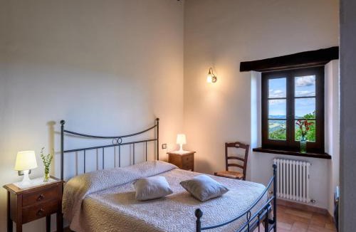 SantʼAngelo in Vado House | Apartment in Sant'Angelo near Medieval Town